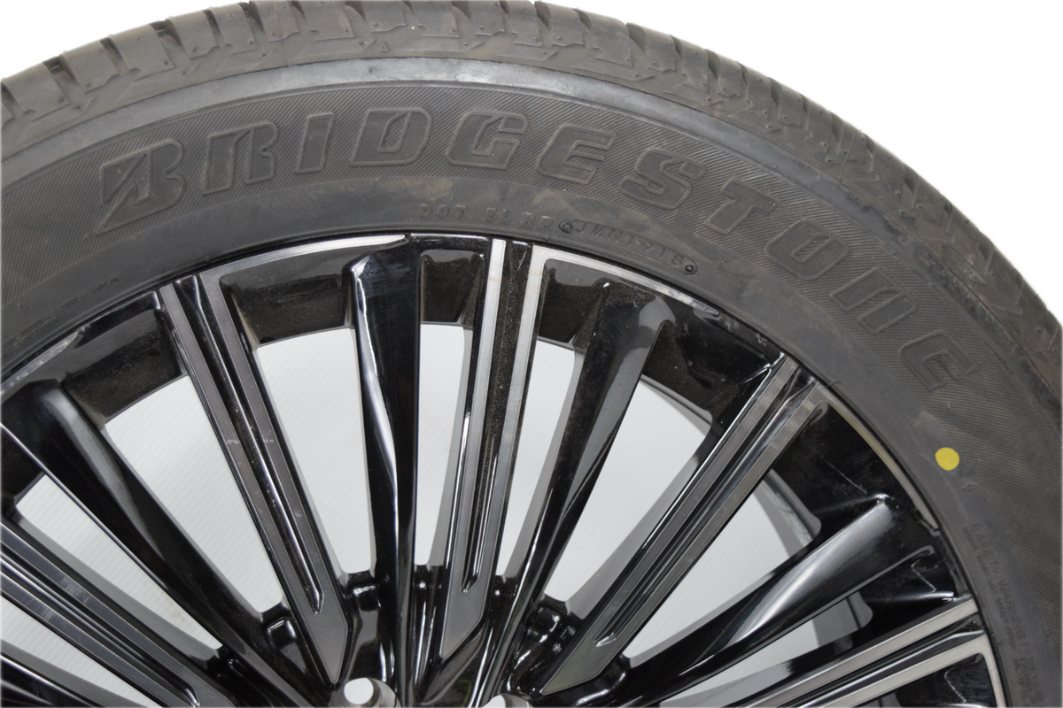 22"  Infiniti QX56 QX80  OEM Factory 2019-2022 D0C001A71C Wheel Rim Tire SINGLE