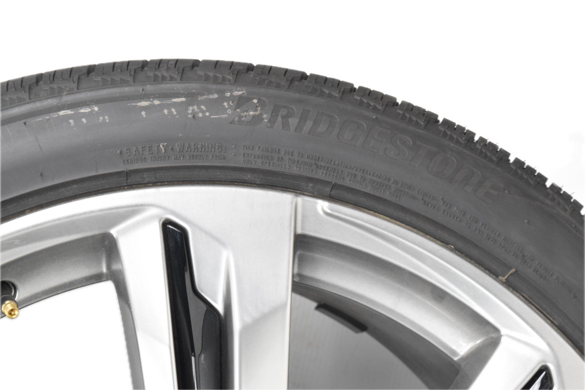 24" Cadillac Escalade V Hyper Silver OEM Takeoffs  Wheels Rims Tires 84949596