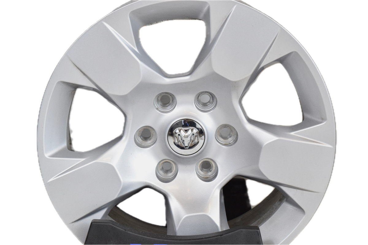 (1) Single 18" RAM 1500 Pick up truck Silver Wheels Rims 5YD45TRMAA