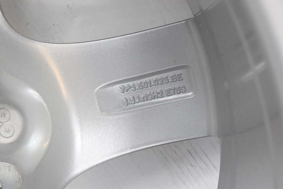 (1)  BRAND NEW OEM 19" Cayenne S GTS Turbo E2 II Sport Classic silver wheel rim