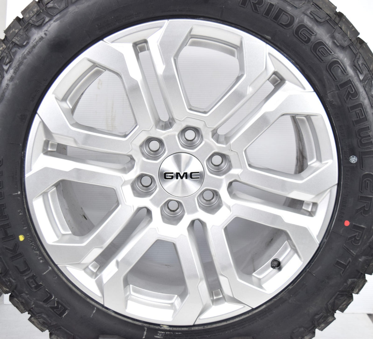 20" NEW GMC Sierra Yukon Silver OEM wheels rims tires 275/55R20 R/T Tires