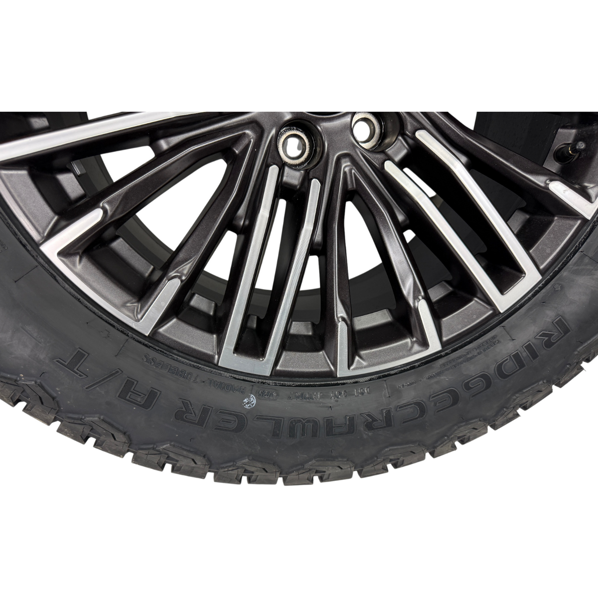 20" GMC Sierra Yukon Denali OEM Machined Charcoal Takeoff Wheels Rims Tires BHK
