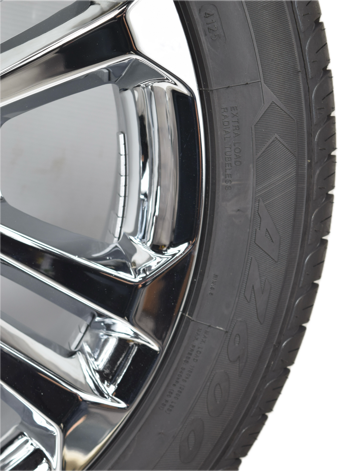 22" Cadillac Escalade  OEM Chrome Rims Wheels Tires 84346101 AZ