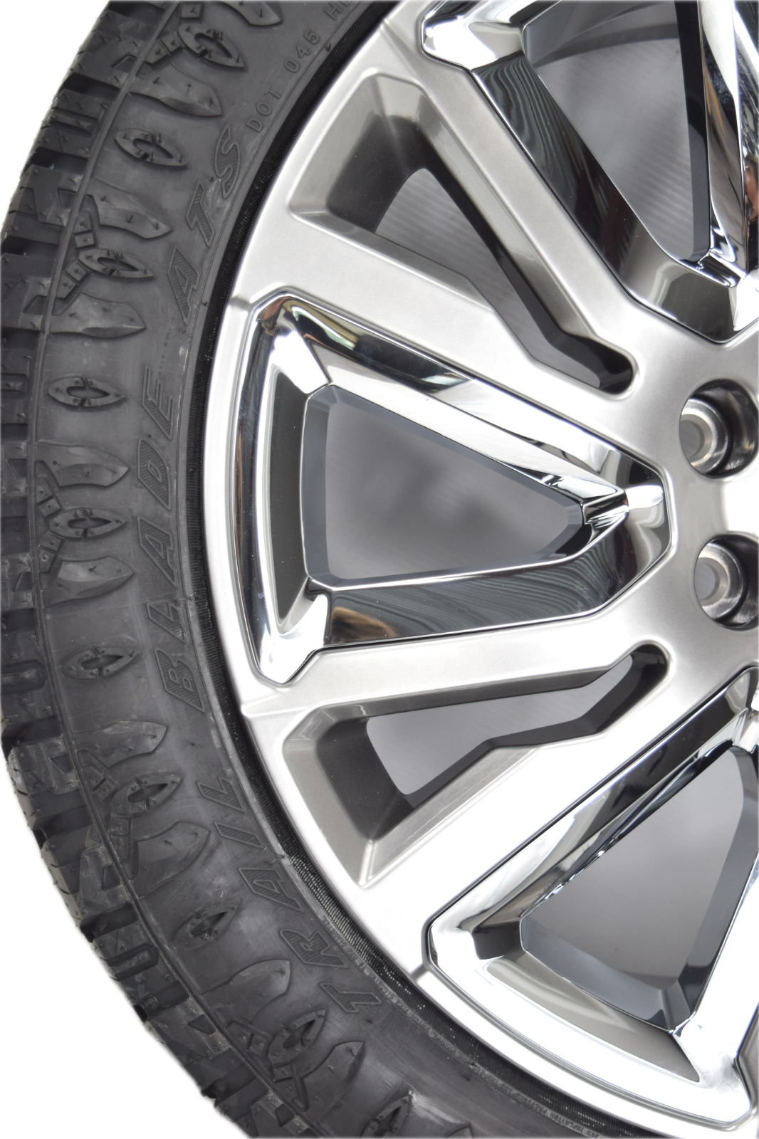 22" Chevy Silverado Tahoe OEM Silver and Chrome Rims Wheels Tires 23377419 ATS