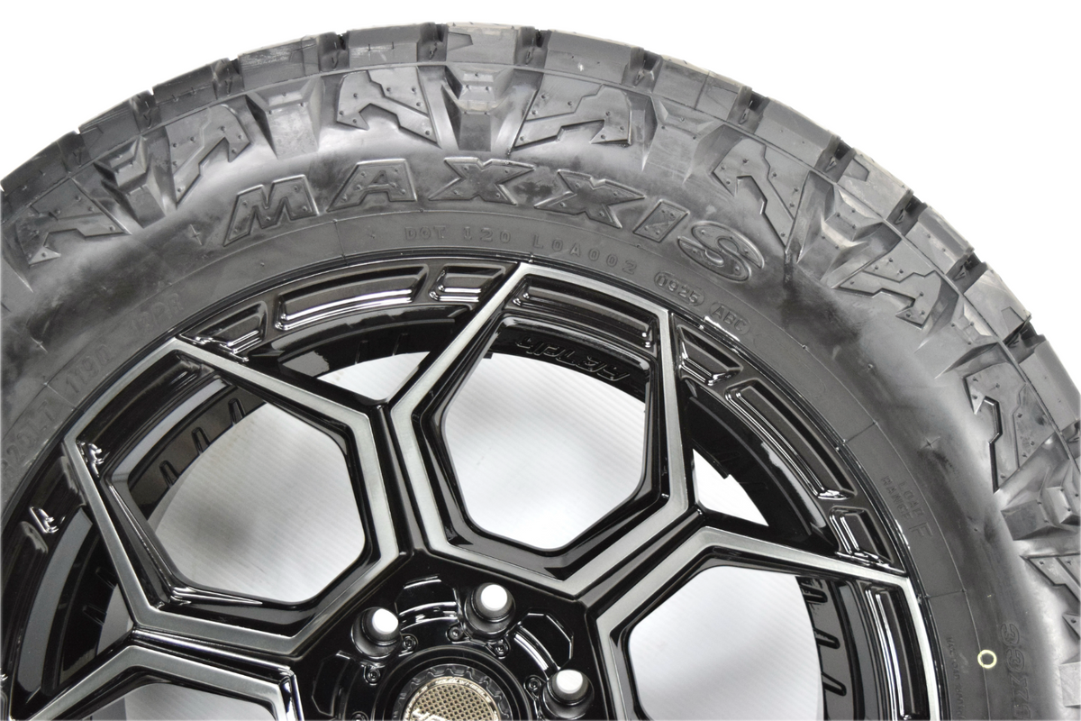 20" Chevy Silverado GMC Sierra Ram 1500 Ford 150 Tundra wheels tires 6x139 6x135