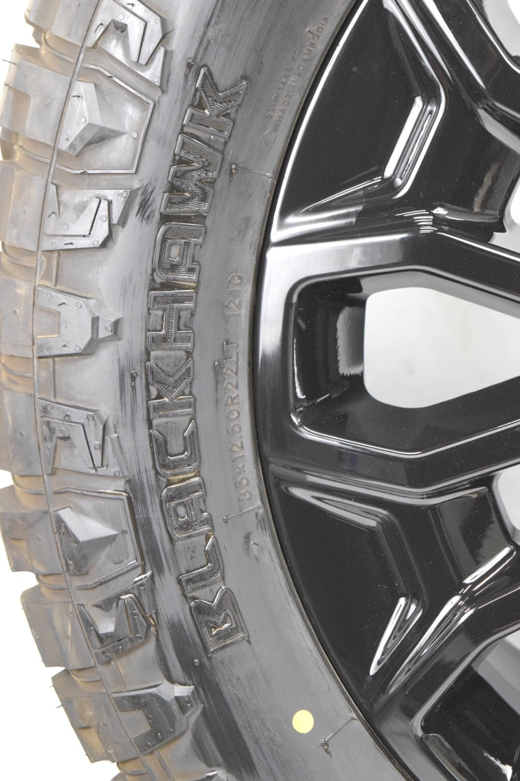 4 NEW 22” Factory OEM Black Wheels Rims Tires Chevy Silverado 2500 3500 2025 R/T