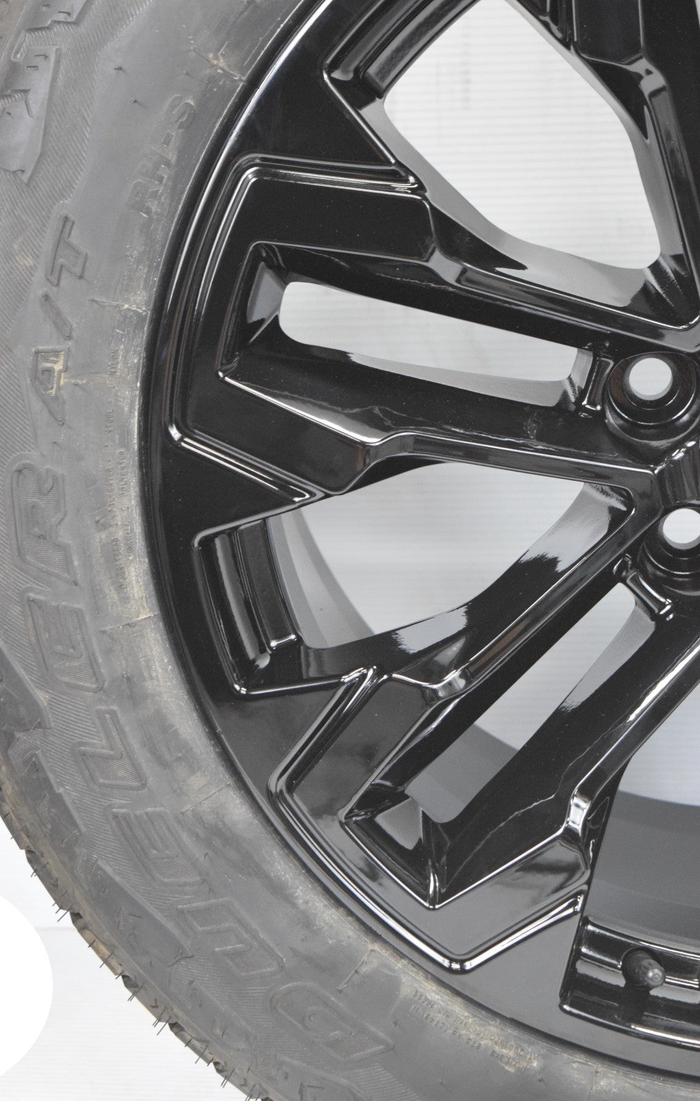 20" 2024 Chevy Colorado Gloss Black REPLICA wheels rims tires 255/55R20 W/TPMS