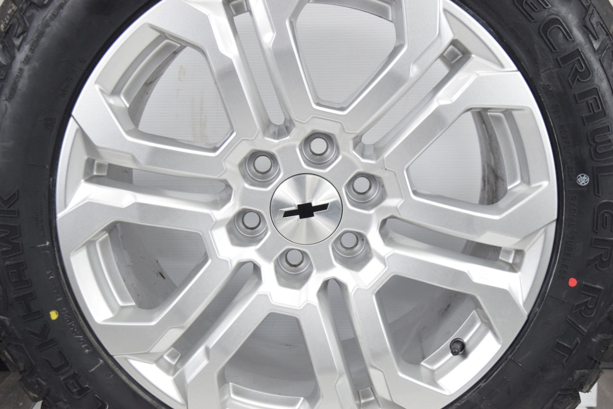 20" NEW Chevy Silverado Tahoe Silver OEM wheels rims tires 275/55R20 R/T Tires