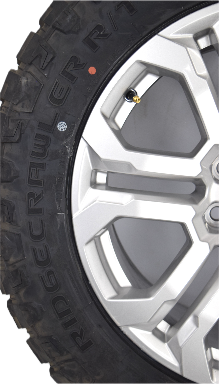 20" NEW Chevy Silverado Tahoe Silver OEM wheels rims tires 275/60R20