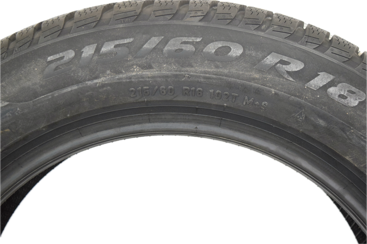 4  NEW Pirelli Winter Sottozero 3 Run Flat MOE 215/60/18 102T Winter Tires