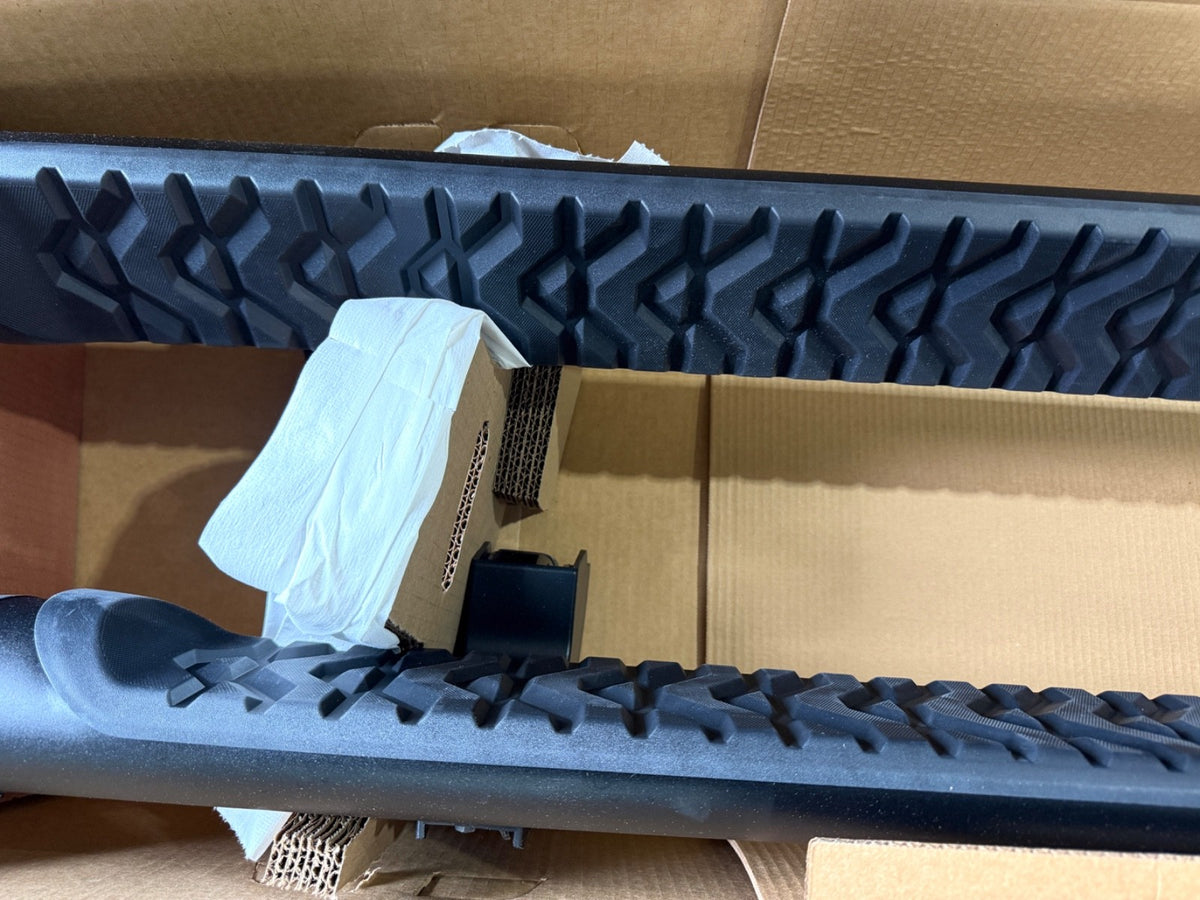 GM Chevy Suburban Factory OEM Z71 Textured Running Boards 21-26 84331817