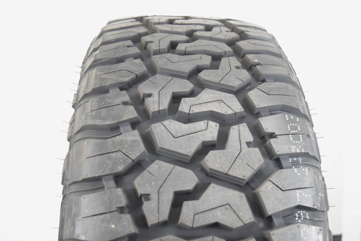 20" NEW GMC Sierra Yukon Silver OEM wheels rims tires 275/55R20 R/T Tires