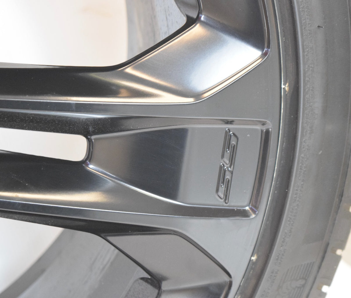 22” Chevy Blazer EV SS OEM Gloss Black Aluminum Wheel Rim Tires 2024