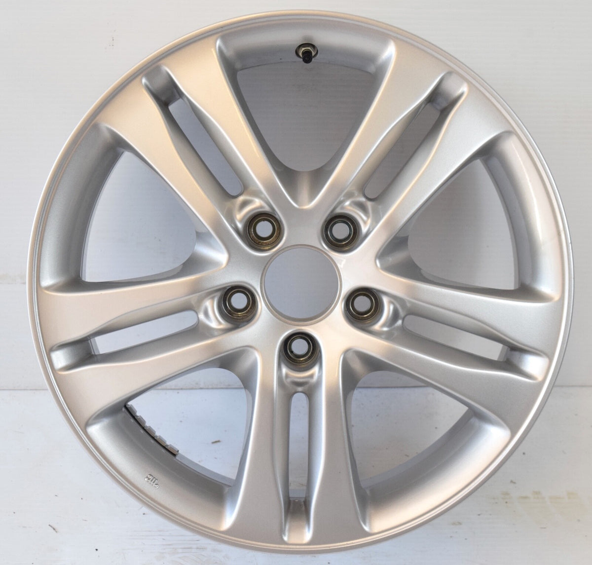 (1) 17"  Honda CR-V 2007-2011 Replacement Rim WHEEL  42700SWAA71, 42700SWAA73