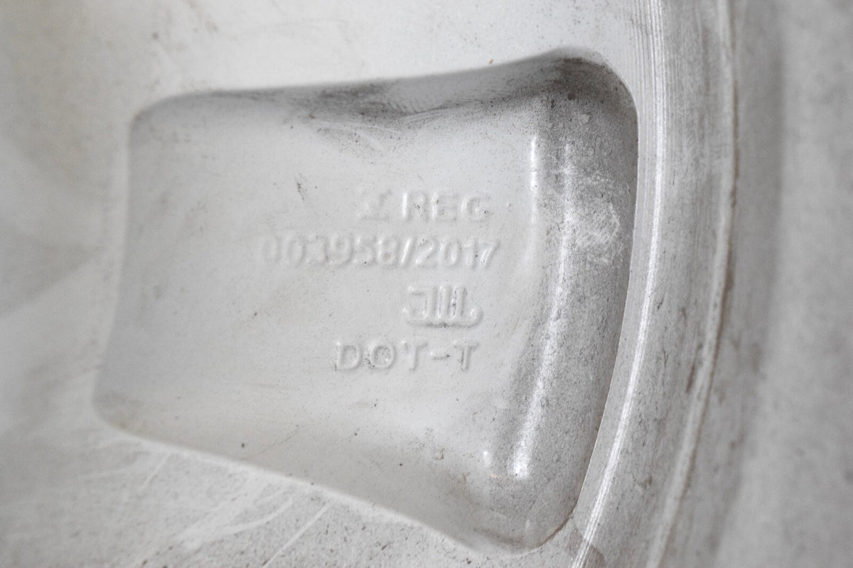 (1) Single 18" RAM 1500 Pick up truck Silver Wheels Rims 5YD45TRMAA