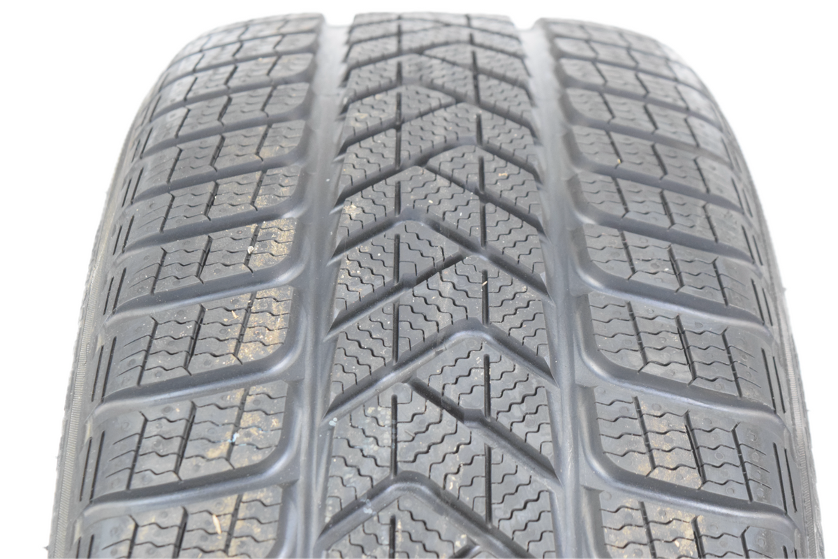 4 NEW Pirelli Winter Sottozero 3 255/45R19 104V XL