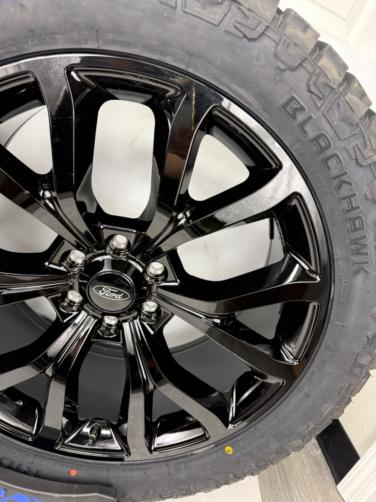 22" Ford F150 Replica  Expedition Wheels Rims Tire F150 2004-2026 33x12.5R22 RT