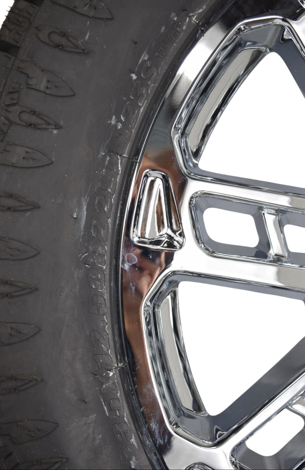 35" Atturo Trail Blade