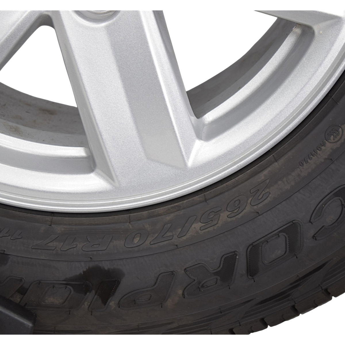 17" Ford F150 Expedition OEM Silver Takeoff Wheels Rims Tires 10339 Pirelli